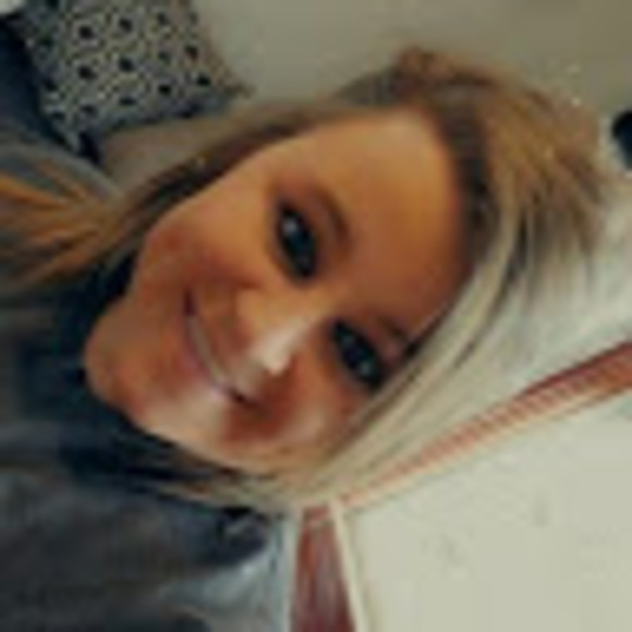 Meet your Posher, Paige - Picture 1 of 1